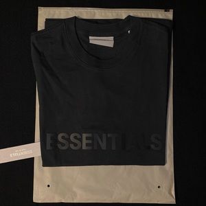 FEAR OF GOD- ESSENTIALS T-Shirt XXS